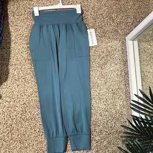 NWT XSP Salutation Jogger!